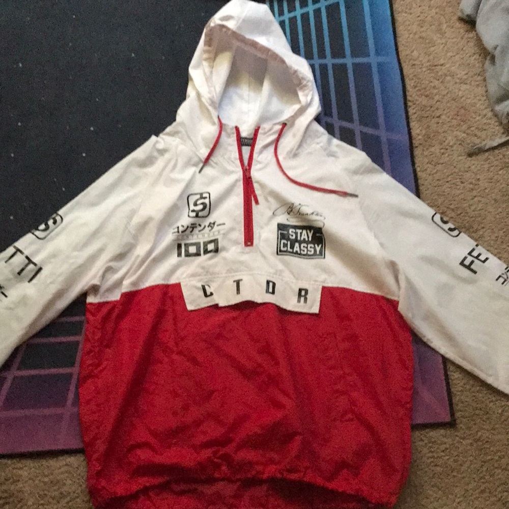 Contender windbreaker/ raincoat
